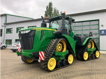 Farm tractor JOHN DEERE