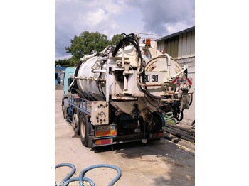 Vacuum truck Hydrocureur HUWER RENAULT 24 T CE432JC (VENTE UNIQUEMENT EXPORT): picture 4