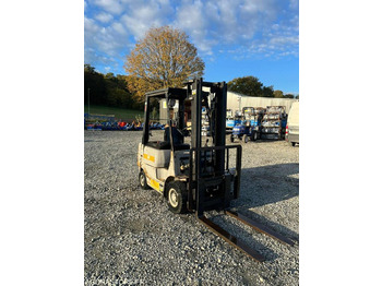 Material handling equipment CATERPILLAR