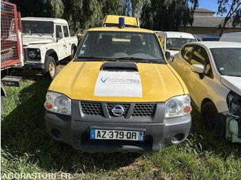 Pickup truck NISSAN