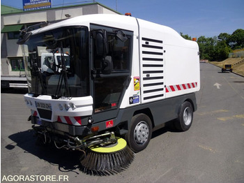 Road sweeper RAVO
