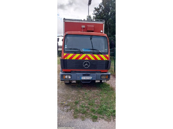 Truck MERCEDES-BENZ