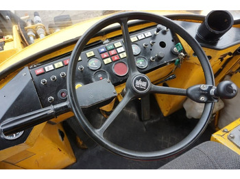 Wheel loader Volvo 4500: picture 5