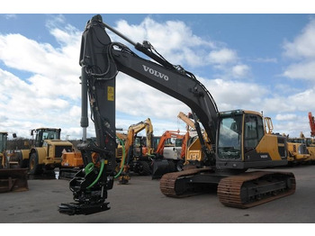 Crawler excavator Volvo EC220 E *Uthyres*: picture 2