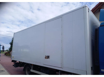 Box truck