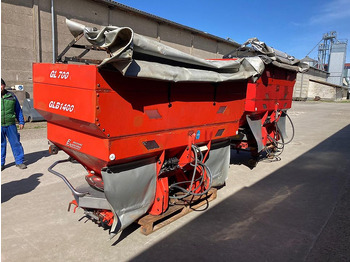 Fertilizer spreader