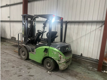 Diesel forklift Artison PFD25: picture 3 Diesel forklift Artison PFD25: picture 3