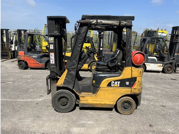 LPG forklift CATERPILLAR GP