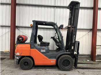 LPG forklift Toyota 02-8FGJF35: picture 5