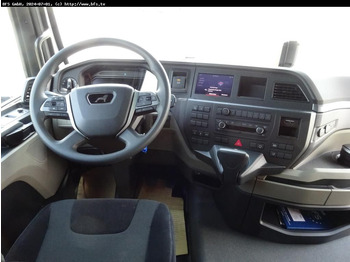 Interior photo 1: Tractor unit MAN TGX (TG3) 18.480 4x2 LL SA Mautklasse 2 Ultra MAN TGX (TG3) 18.480 4x2 LL SA Mautklasse 2 Ultra Interior photo 1: Tractor unit MAN TGX (TG3) 18.480 4x2 LL SA Mautklasse 2 Ultra MAN TGX (TG3) 18.480 4x2 LL SA Mautklasse 2 Ultra
