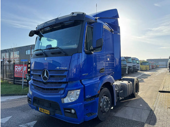 Tractor unit MERCEDES-BENZ Actros 1936