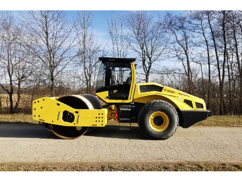 Roller BOMAG