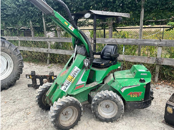 Skid steer loader AVANT 520+: picture 2