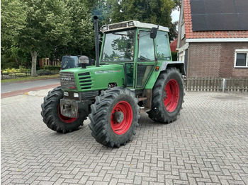 Farm tractor FENDT