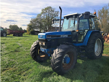 Farm tractor FORD