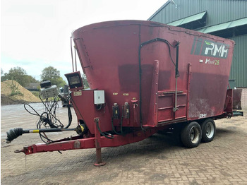 Forage mixer wagon