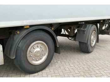 Refrigerator semi-trailer Krone SZR 18, 2-Achser, Gelenkt/Tridec, Carrier, LBW: picture 3