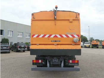 Road sweeper Mercedes-Benz 2032 A Actros 4x4, Bucher STKF 9500, Airport, AC: picture 4
