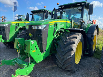 Farm tractor JOHN DEERE 8370R