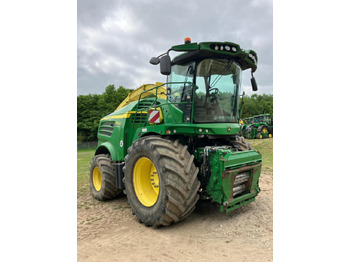 Forage harvester John Deere 8500: picture 2
