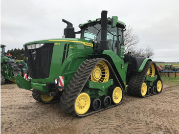 Farm tractor JOHN DEERE