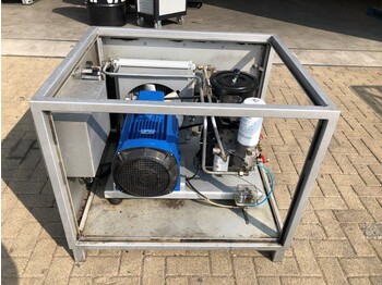Air compressor Creemers RCN 15-61 15 kW 1660 Liter/min 15 bar schroefcompressor: picture 2