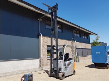 Electric forklift Still RX 20-20 2 ton Triplex Freelift Sideshift Elektra Heftruck: picture 3 Electric forklift Still RX 20-20 2 ton Triplex Freelift Sideshift Elektra Heftruck: picture 3