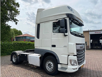 Tractor unit DAF XF 460