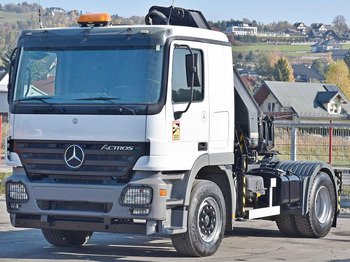 Tractor unit Mercedes-Benz ACTROS 1844 * Sattelzugmaschine *HIAB 330-5/FUNK: picture 3