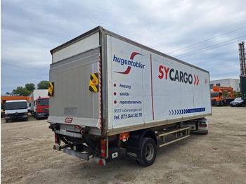 Closed box semi-trailer