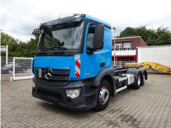 Hook lift truck MERCEDES-BENZ Antos 2533