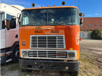 Tractor unit MACK INTERNATIONAL FSG 385: picture 2