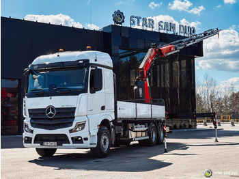 Crane truck