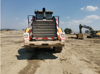 Wheel loader CAT 962 M: picture 4