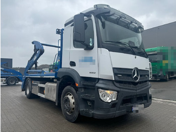 Skip loader truck MERCEDES-BENZ Antos 1833