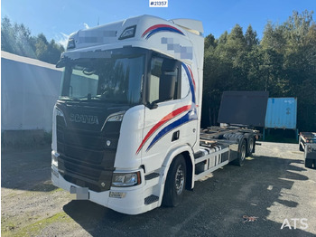 Container transporter/ Swap body truck SCANIA R 580