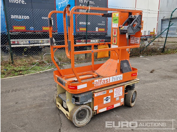 Vertical mast lift JLG
