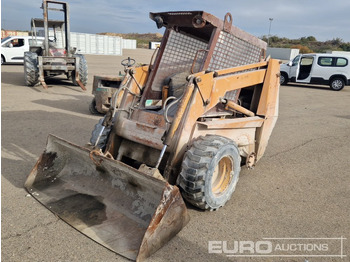 Skid steer loader CASE