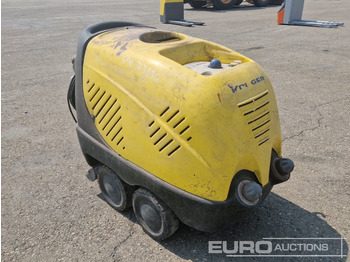 Pressure washer