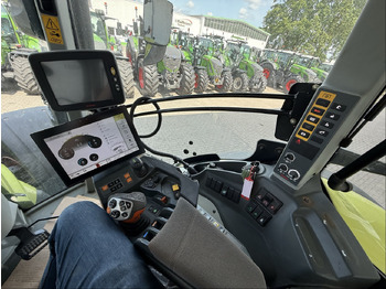 Farm tractor Claas Axion 960: picture 3