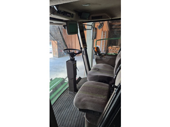 Combine harvester John Deere T660 i Hillmaster: picture 2 Combine harvester John Deere T660 i Hillmaster: picture 2
