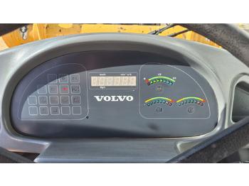 Loader Volvo Radlader L 40 B TP: picture 3