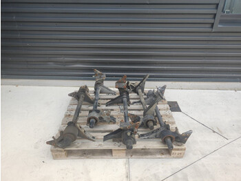 Cab and interior for Truck Nissan CABSTAR NT 400 CABIN SUPPORTS: picture 2