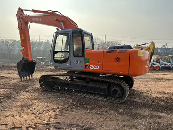 Excavator HITACHI EX200: picture 2 Excavator HITACHI EX200: picture 2