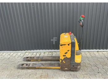 Pallet truck Jungheinrich EJE116: picture 2
