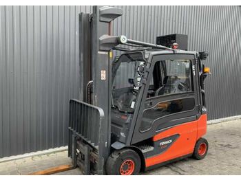 Electric forklift LINDE E25