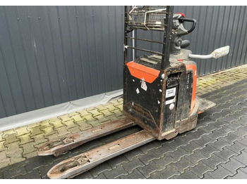 Pallet truck TOYOTA