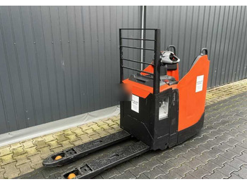 Pallet truck TOYOTA
