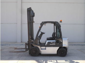 Diesel forklift NISSAN FD02A25Q: picture 1