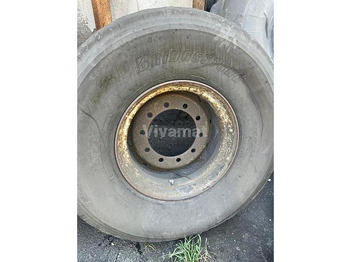 Wheels and tires BRIDGESTONE